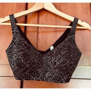 Lululemon Like Nothing Bra Lacescape Spanish Rose Black Wireless Size 32DD NEW